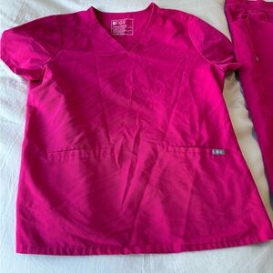 Figs hot Pink two pocket large Scrub Top and large straight leg bottoms set